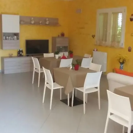 לינה וארוחת בוקר Elda ל'אקווילה